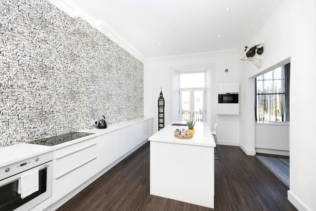 Апартаменты Joivy Delightful Flat With Parking Эдинбург Экстерьер фото